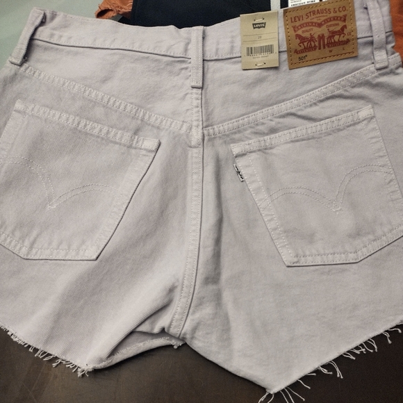 LEVIS SHORTS - Picture 3 of 5